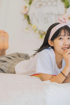 男生女生一起努力生孩子